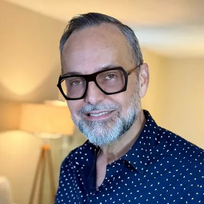 Luis Enrique Urbano Pina profile