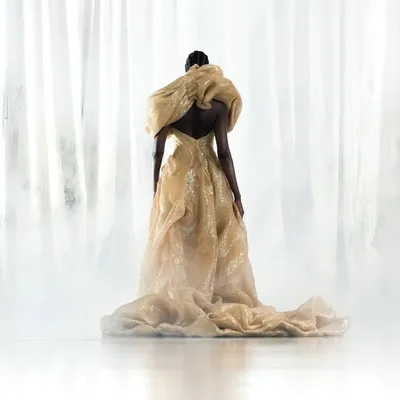 LEVER COUTURE profile
