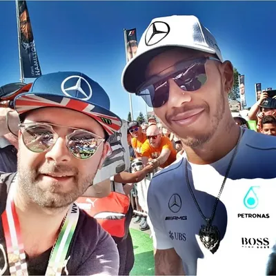 Markus-> New Fanpage-> @teamlh44.sf profile