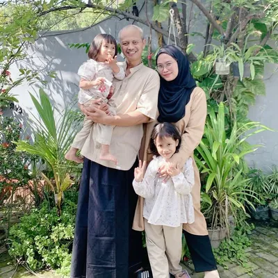 Lia Indri profile