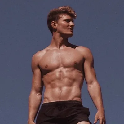 Liam Henry profile