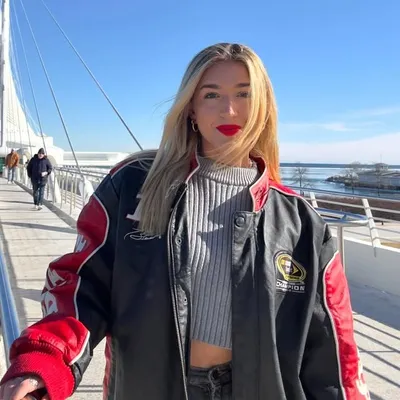 Libby deVeer profile