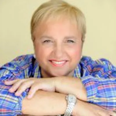 Lidia Bastianich profile