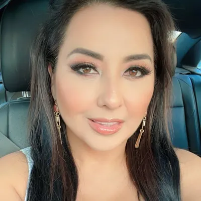 Lydia Cavazos profile