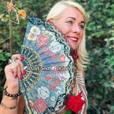 Liene Šomase - Singer profile