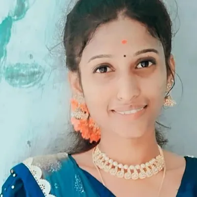 🎀பவித்ரா💜👑 profile