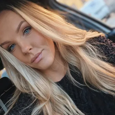 Caroline profile