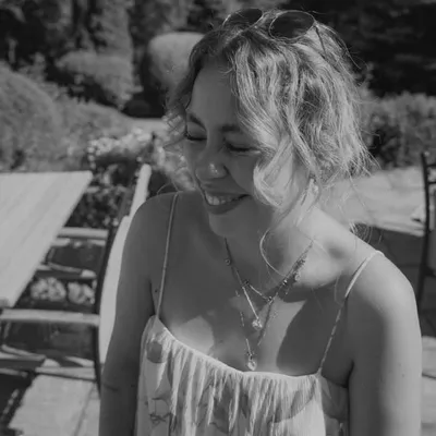 Alina | lifeoflone studio profile