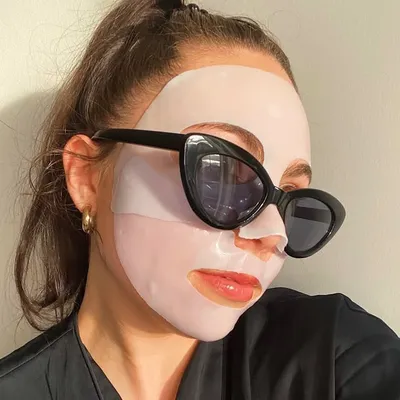 Marina Rae | BEAUTY BLOGGER profile