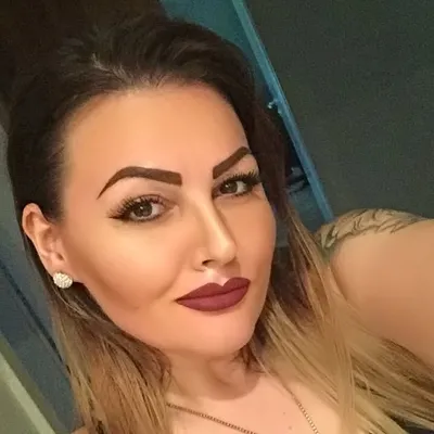 Laura profile