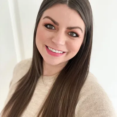 Laura profile