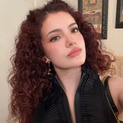 Lizette Lozano profile