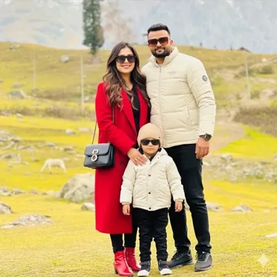 Zohan khan Mini fashionista and family❤️ profile