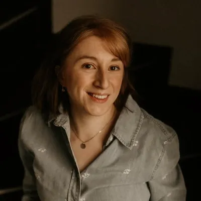 Lili profile
