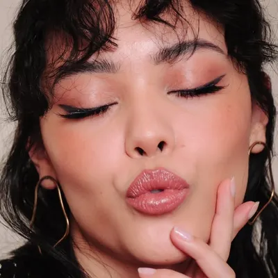 Lilia Cortés 💕 profile