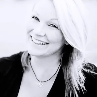 Lisa ☀️Familjen Resor Inredning Bubblor Champagne Fotografering profile