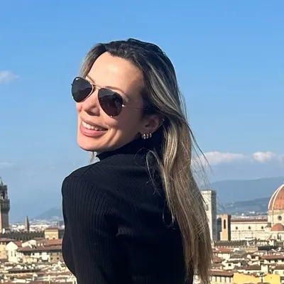 Lily Markosyan 🖤 profile