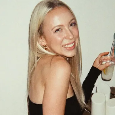 Lily Sienna profile