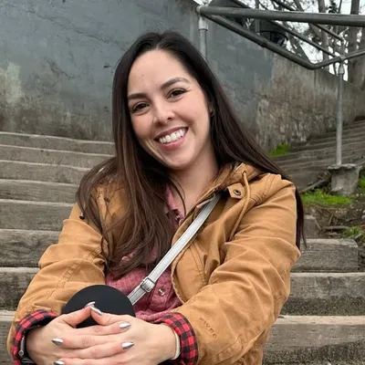 Lina Burnett profile