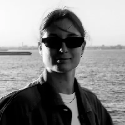 Lina Jakobi profile