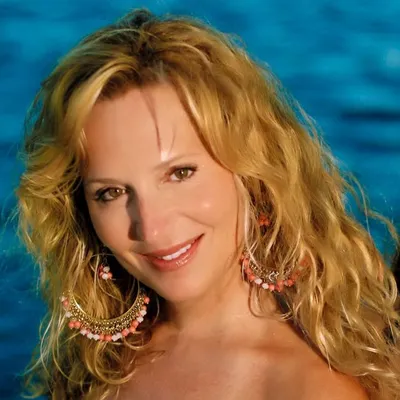 Linda Argila profile