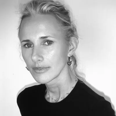 Linda Hay profile