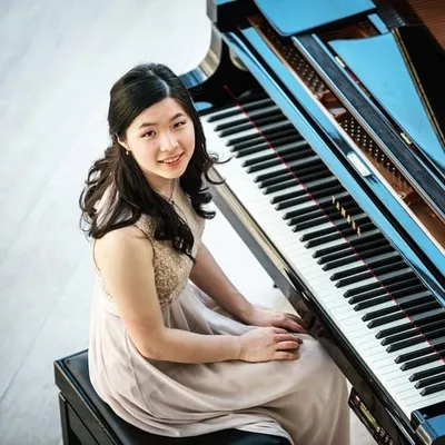 Linda Ruan • Pianist profile