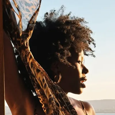 Lindiwe Dim profile