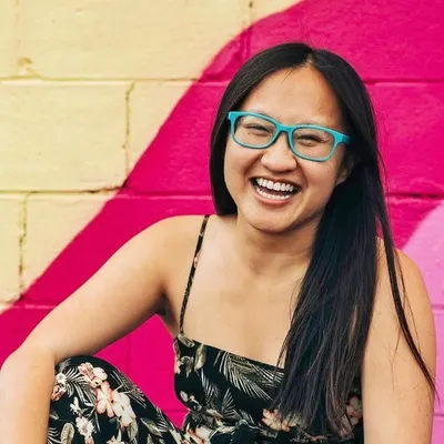Linda Hoang (Brown) ๐ profile