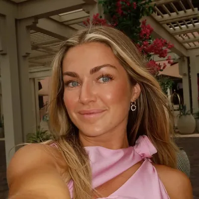 Lindsay Arnold Cusick profile