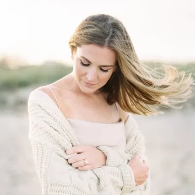Lindsay Connors Photography profile