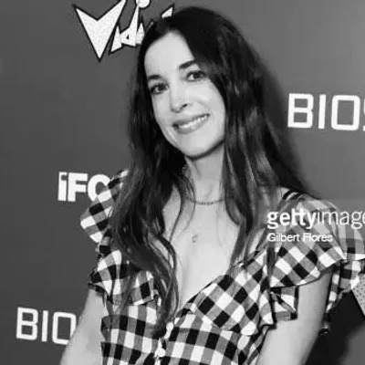 Lindsay Sloane profile
