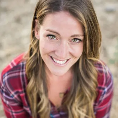 Lindsey Miller profile