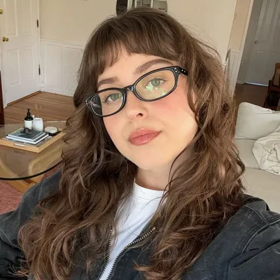 Lindsey profile