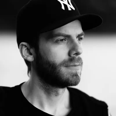 Nature & portrait photographer profile