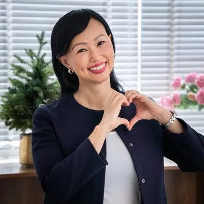 Linh Thai / Thái Vân Linh profile