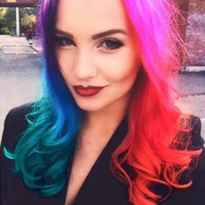 Linnéa Claeson 🐳💋 profile
