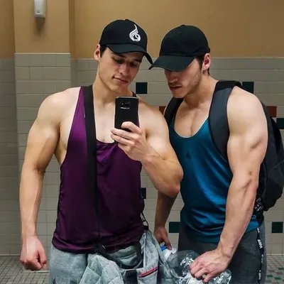 THE TWINS profile