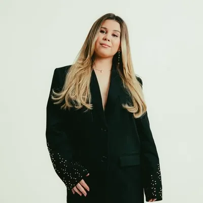 Lisa Ajax profile