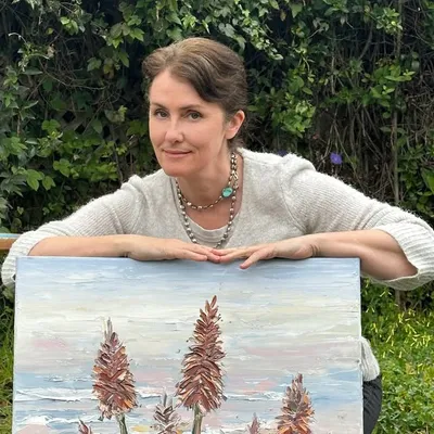 Lisa Elley profile