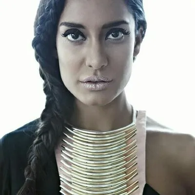 Lisa Haydon profile