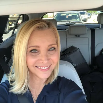 Lisa Kudrow profile