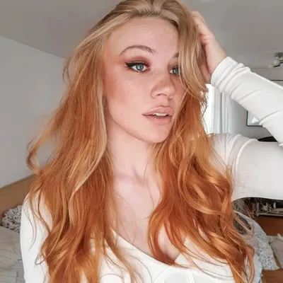 L i s a S e l i n e ๐ฆ profile