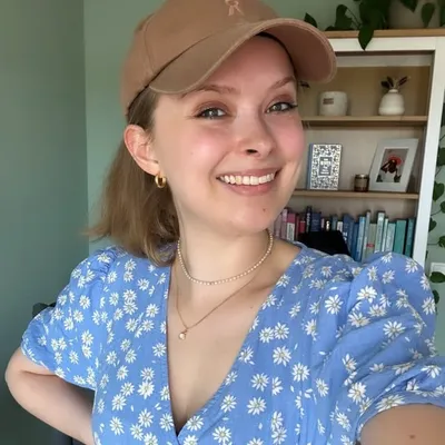 LISA SOPHIE profile