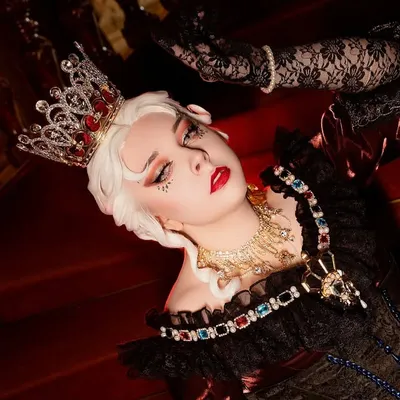 Ash | Cosplayer & Earsmaker profile