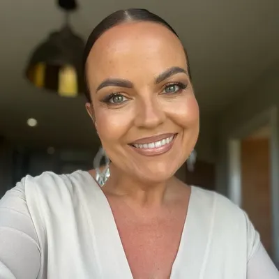 Eve Little profile