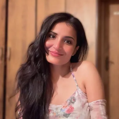Ria Jha profile