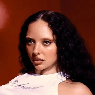 julia • littlejademixx profile