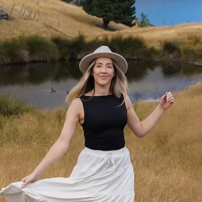 Ashley | Travel & Life in New Zealand profile