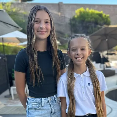 Olivia & Peyton profile